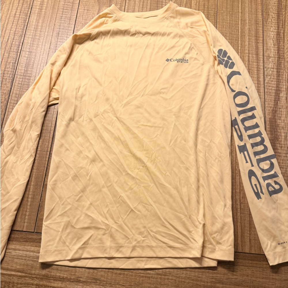 Columbia Men's Light Yellow Long Sleeve Tee